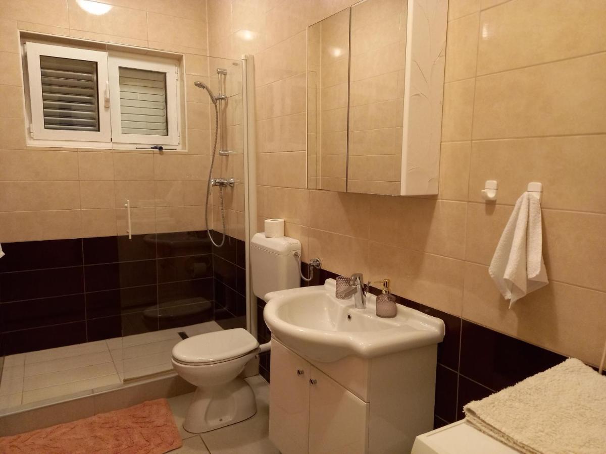 Apartman Noni Biograd na Moru Kültér fotó